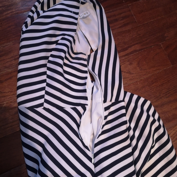 Exposed back cocktail dress - Picture 5 of 5